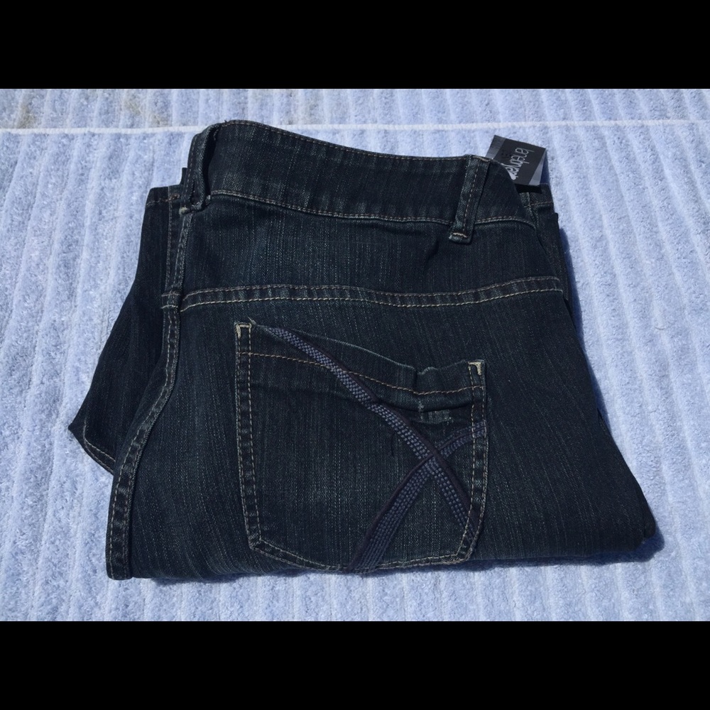 NWT LANE BRYANT JEANS SZ 20 AVG
